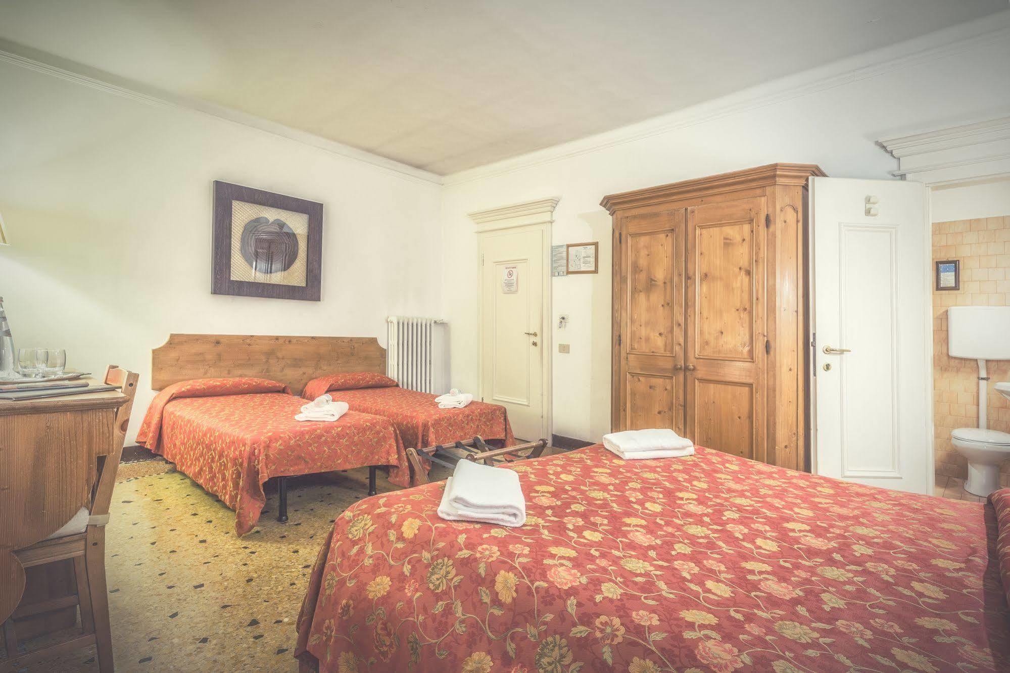 Locanda Bareteri Венеция Экстерьер фото