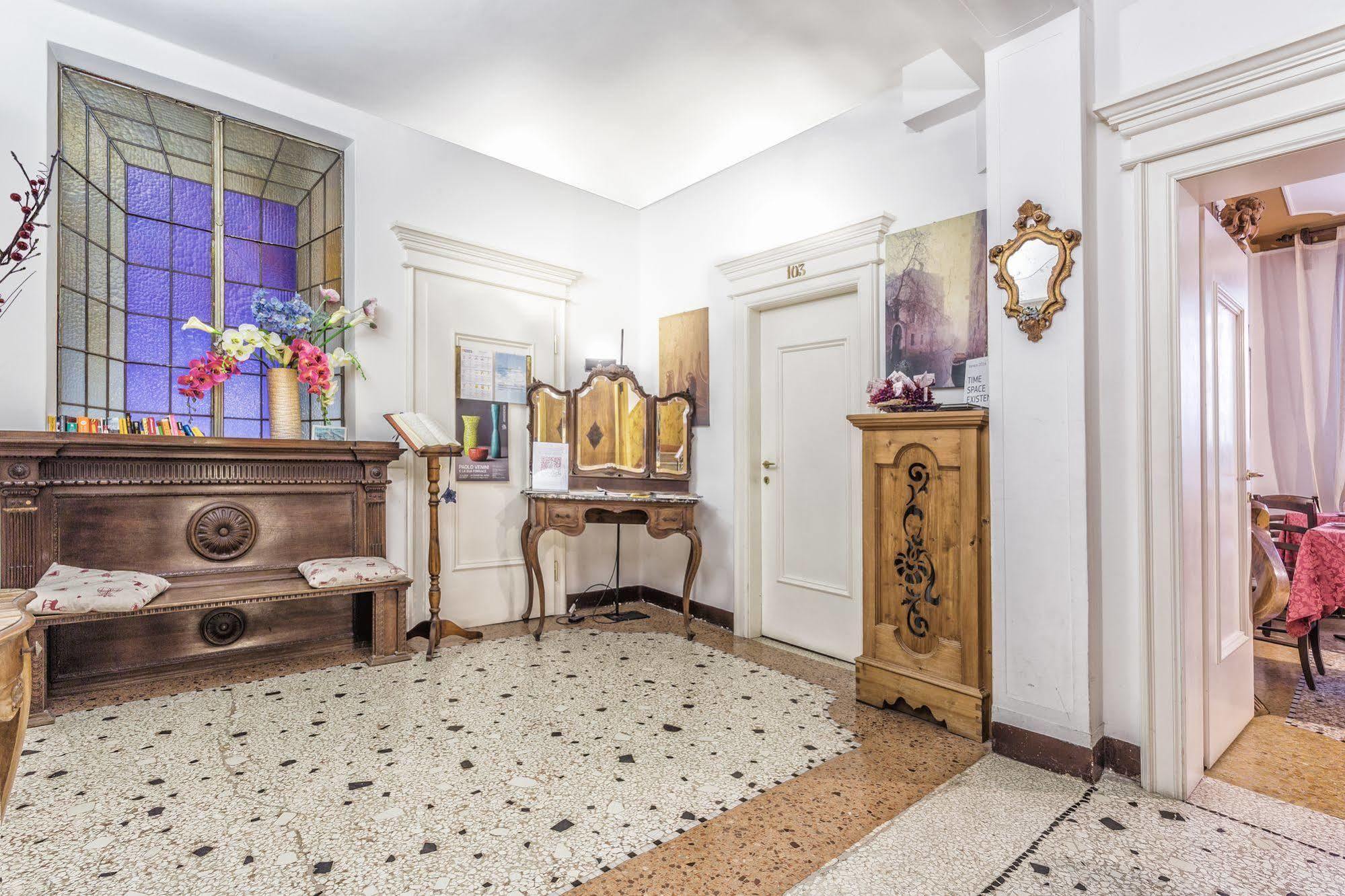 Locanda Bareteri Венеция Экстерьер фото